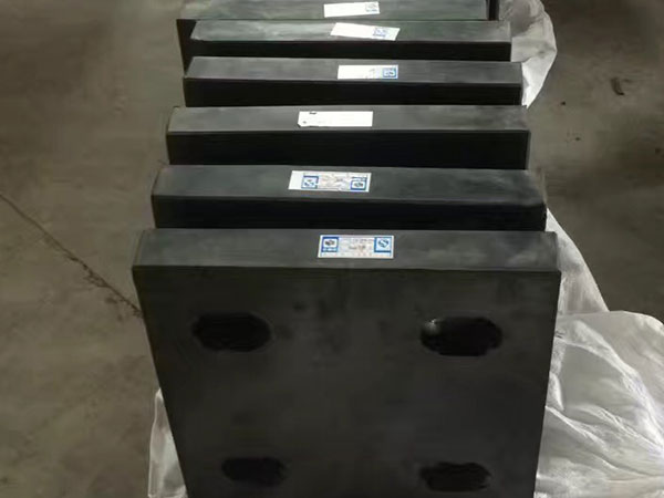 網架橡膠支座