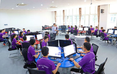 選擇計(jì)算機(jī)專業(yè) 軟硬件方向的就業(yè)前景分析